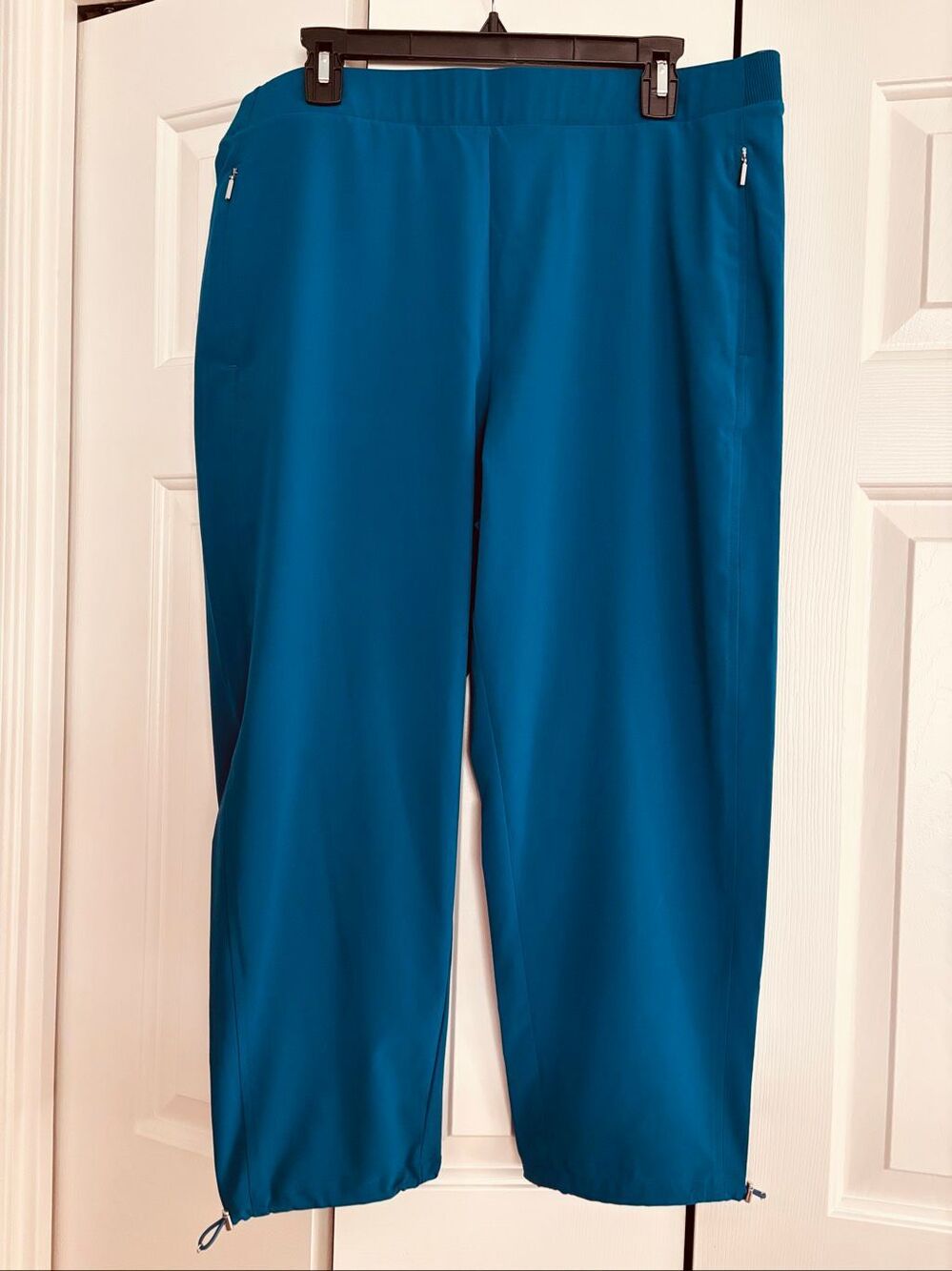 Chico’s Teal Activewear Capris